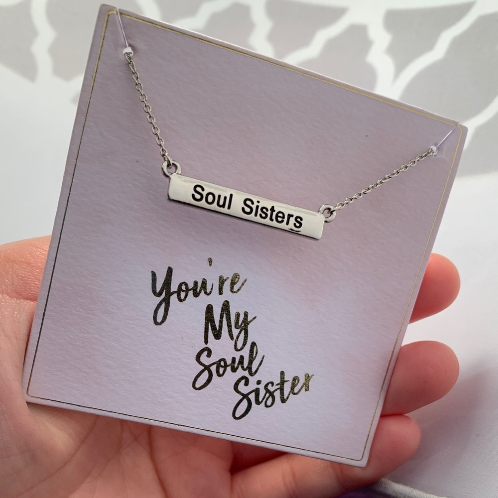 Silver Soul Sisters Necklace 💕 Great Holiday Gift